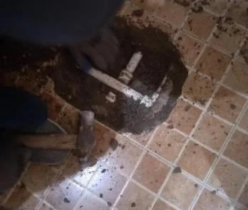克东卫生间漏水维修公司为您分享下卫生间渗水如何处理及注意事项